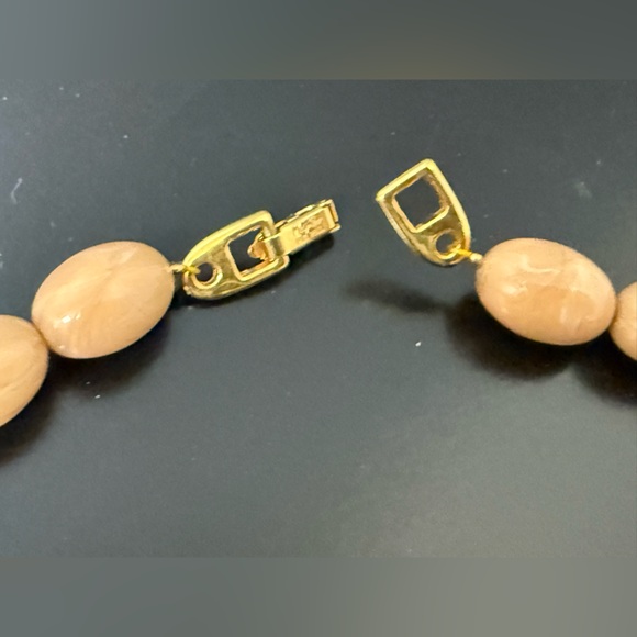 VTG Napier French Beige Gold Beaded necklace signed 24\